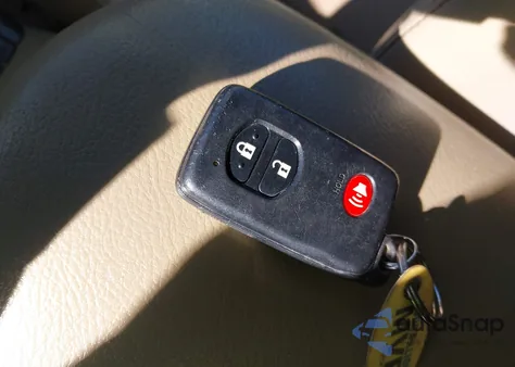 2010 Toyota Rav4 Limited V6 из США, поврежденный, VIN 2T3DK4DV4AW023948